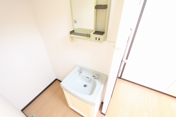 洗面設備　同間取りタイプ　内観