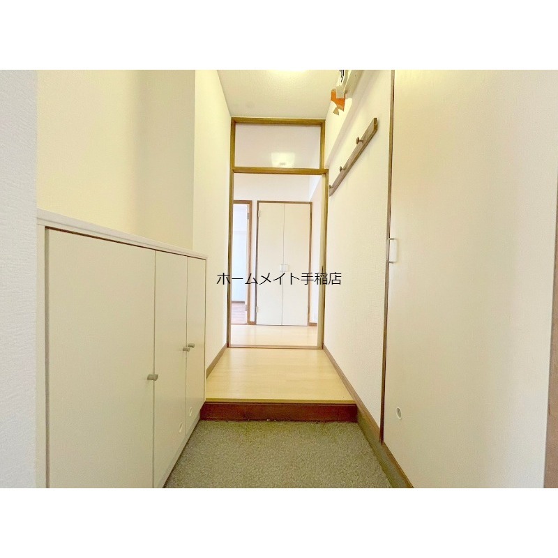 玄関　玄関スペース、シューズボックス付きです♪