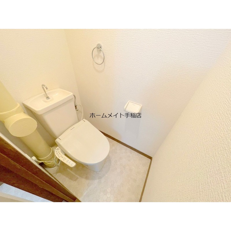 トイレ　ウォシュレット付きで快適な環境です♪