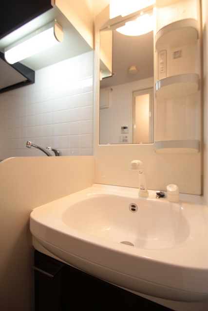 洗面設備　※別室の参考写真の為、現況優先です。