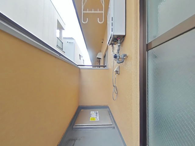 バルコニー　開放的で明るい空間を演出してくれるバルコニーです