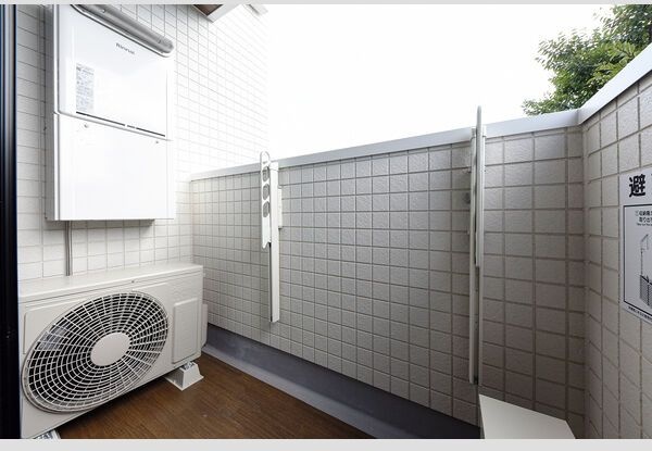 バルコニー　初期費用分割可★ご希望の場所まで無料送迎サービス付♪