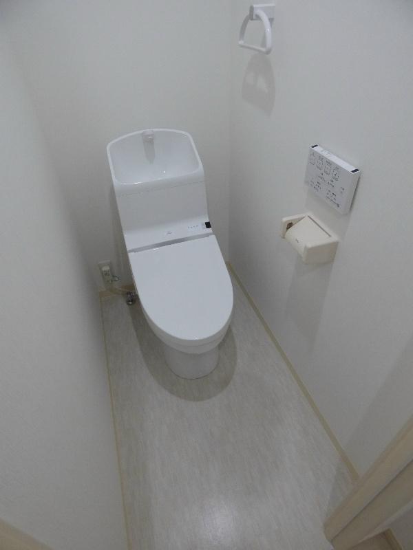 トイレ　別号室参考写真