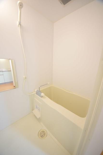 バス・シャワールーム　★人気のバス・トイレ別です★