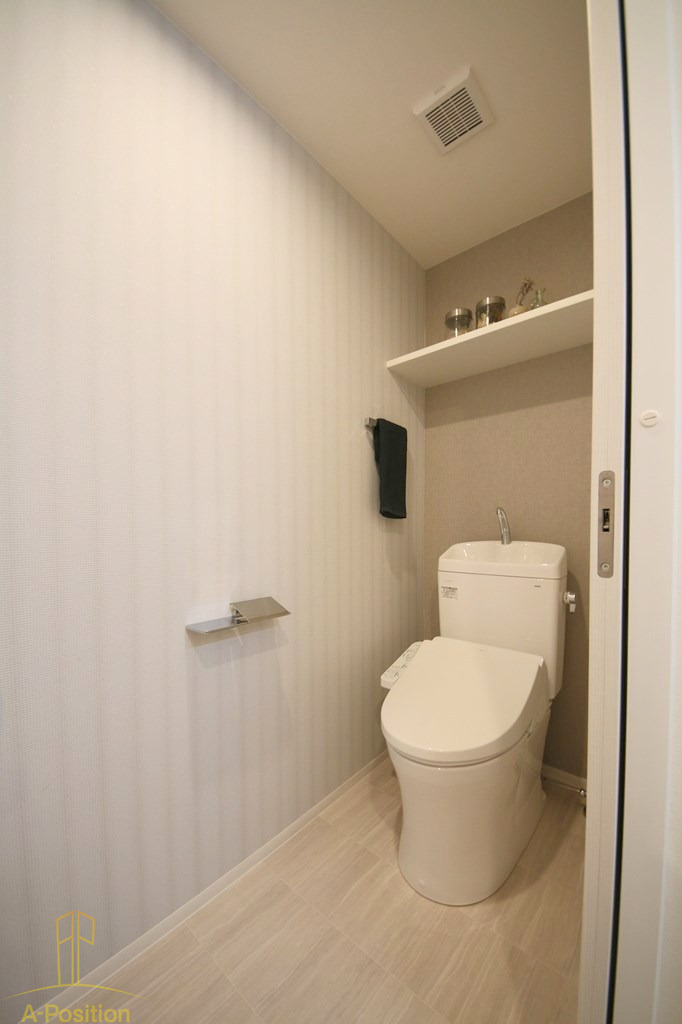 トイレ　シーズンフラッツ新町