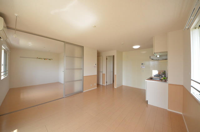 居室・リビング　★開放感のあるリビング★～別号室参考写真～