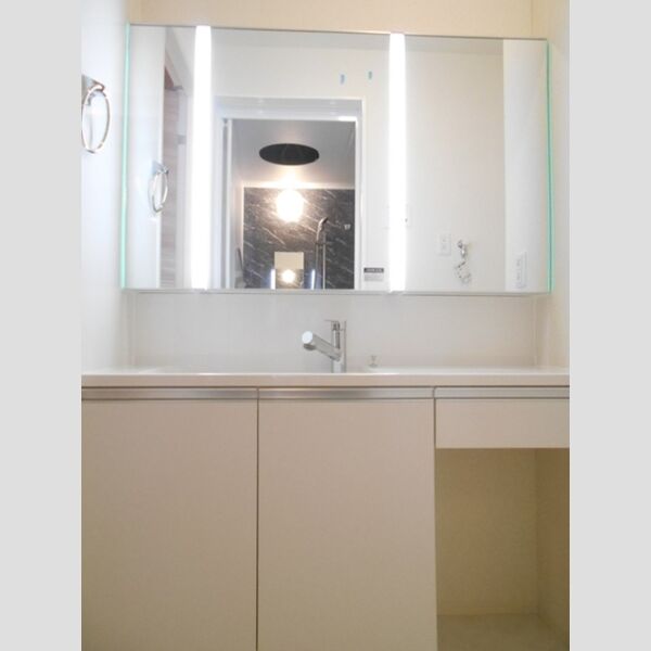 洗面設備　洗髪洗面化粧台