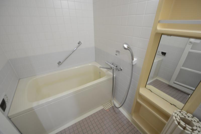 バス・シャワールーム　バストイレ別でおすすめです☆