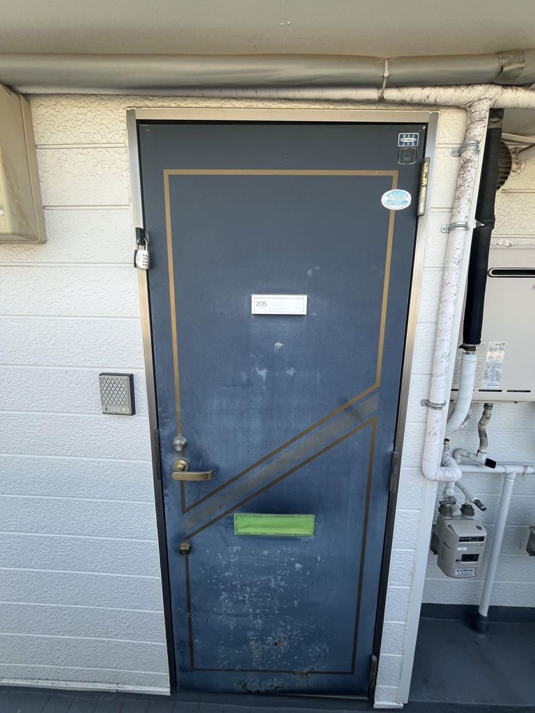 玄関　玄関ドア