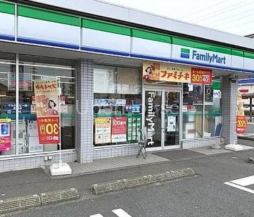 コンビニ　ファミリーマート相模原相生店（コンビニ）まで601m