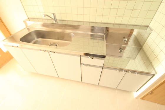 キッチン　※別のお部屋の写真です。