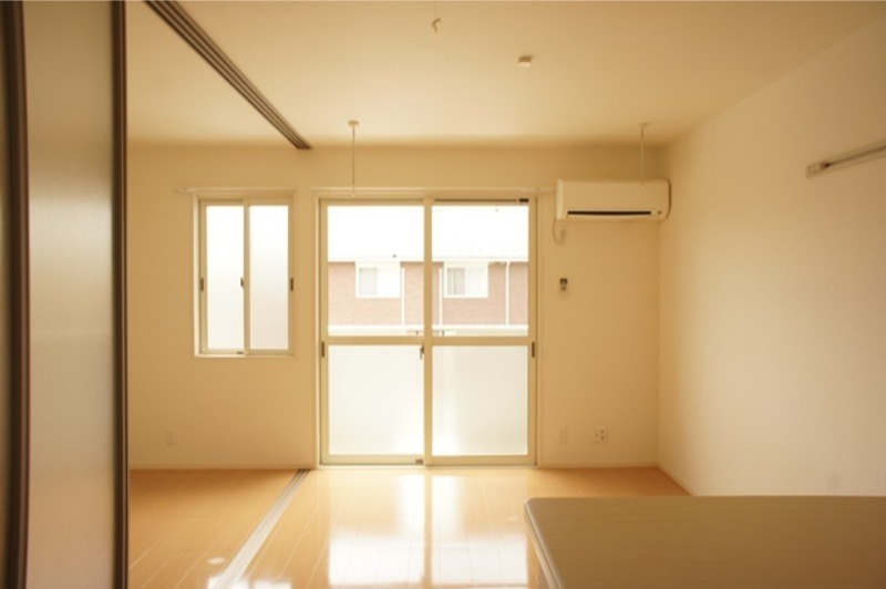 居室・リビング　図面と現状に相違がある場合には現状を優先