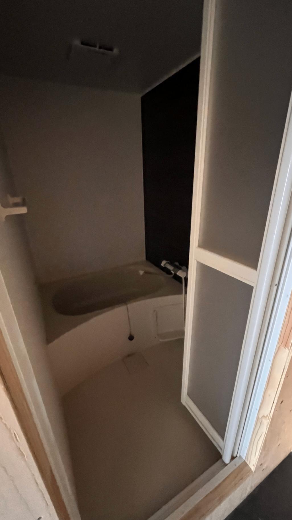 バス・シャワールーム　お風呂も2021年にユニットバスで新品にしてます