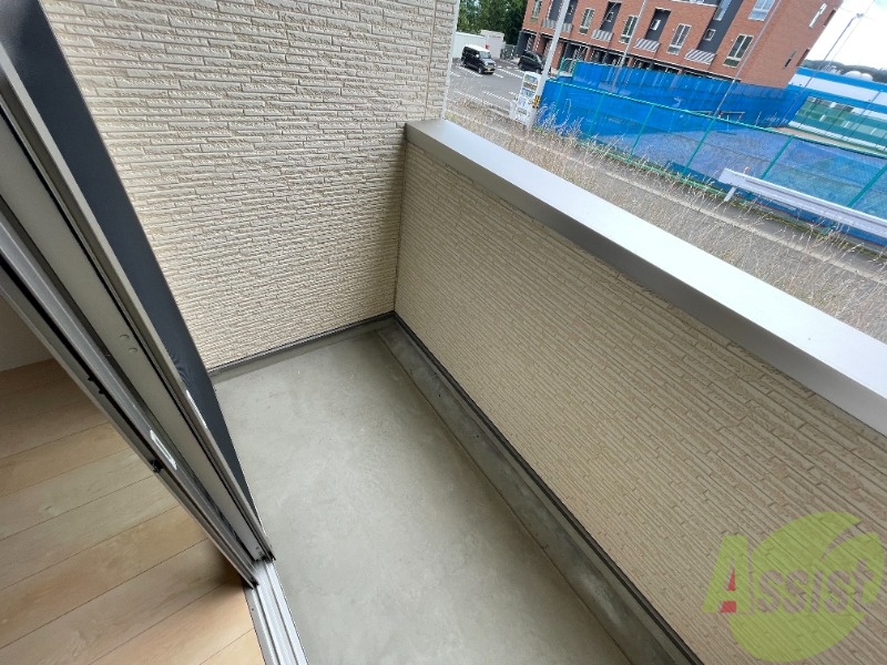 バルコニー　バルコニーです。広いので作業もしやすいですね。