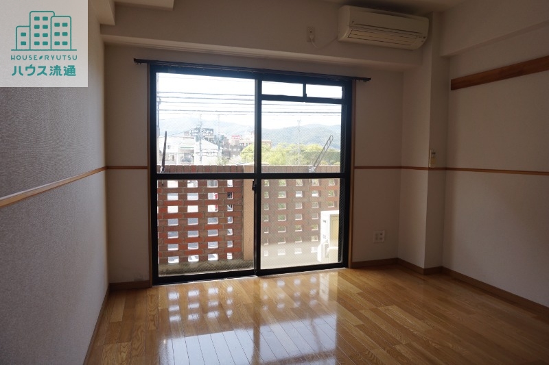 居室・リビング　※写真は別号室です。