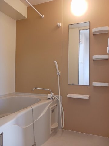 バス・シャワールーム　お風呂で日々の疲れを落としましょう