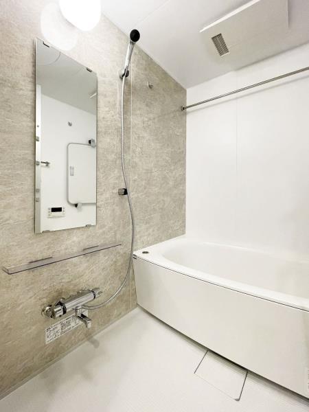 バス・シャワールーム　ゆったり過ごせるお風呂です