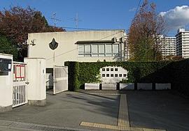 中学校　豊中市立第十四中学校（中学校）まで652m