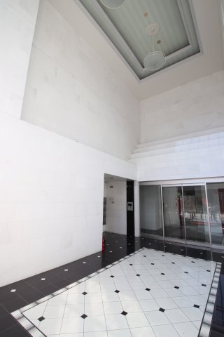 ロビー　建物の内部です