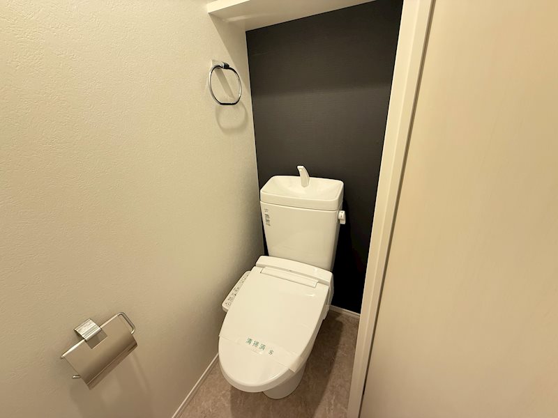 トイレ　※別号室参考写真