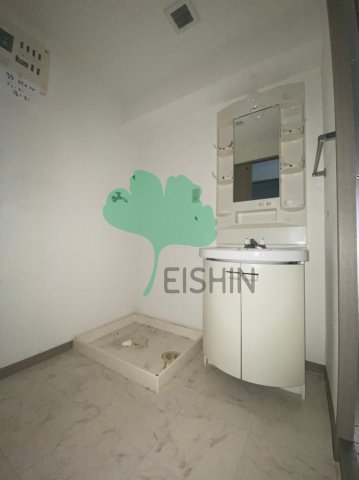 洗面設備　シンプルで使いやすい洗面台です！