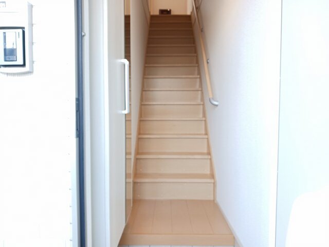 玄関　収納もある玄関です