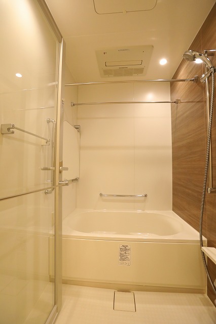 バス・シャワールーム　バス※別部屋参考写真