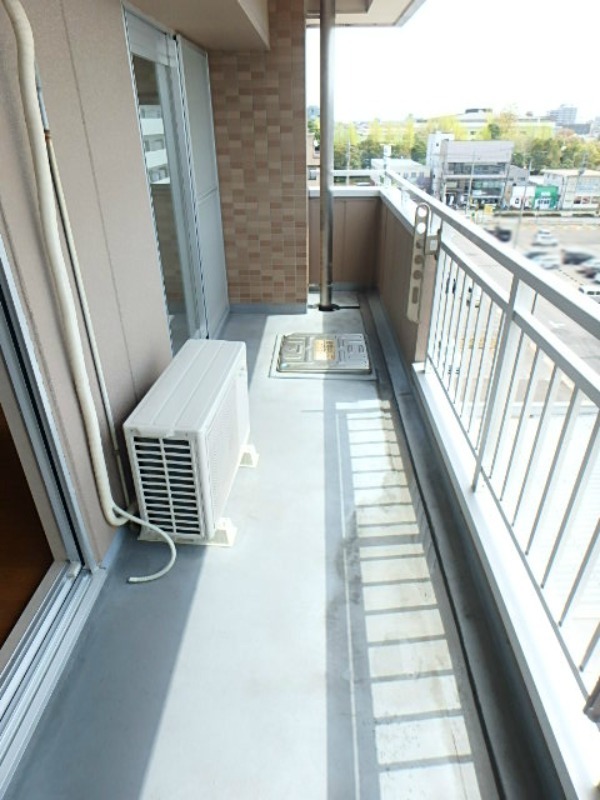 バルコニー　図面と現状に相違がある場合には現状を優先