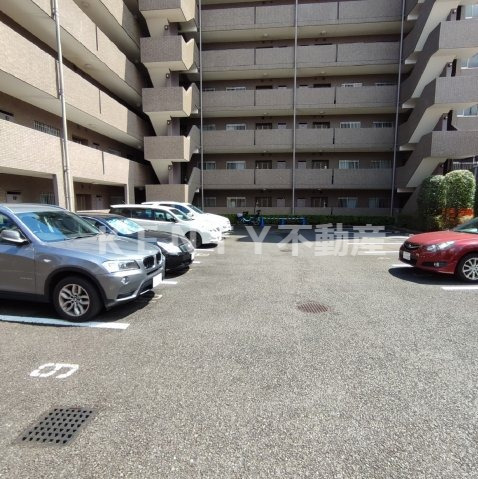 駐車場　カースペースがあります