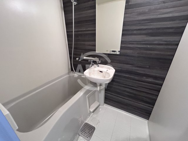 バス・シャワールーム　フェリーチェ江坂マンション　浴室