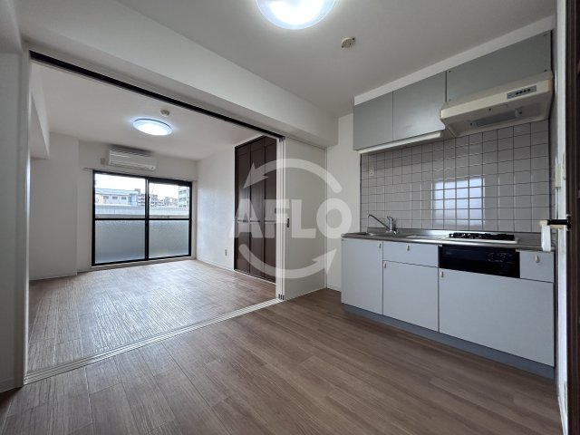 居室・リビング　フェリーチェ江坂マンション　リビング