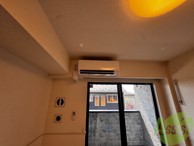 その他設備　こちらはエアコンです。これで夏も冬も快適に過ごせますね。