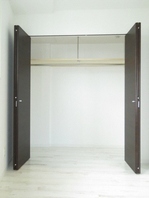 収納　壁一面の大型クローゼットです！