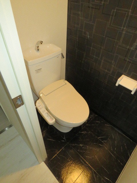 トイレ　ウォシュレット設置済みです！