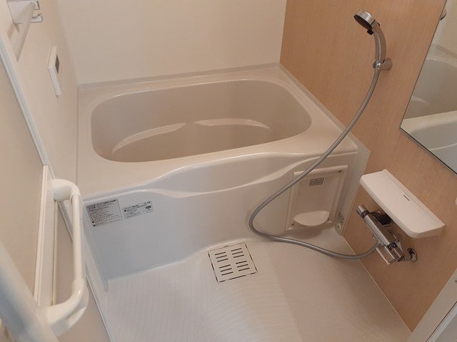 バス・シャワールーム　お風呂です