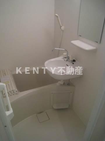 バス・シャワールーム　ゆったり過ごせるお風呂です