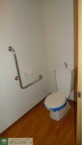 トイレ　同物件別部屋写真