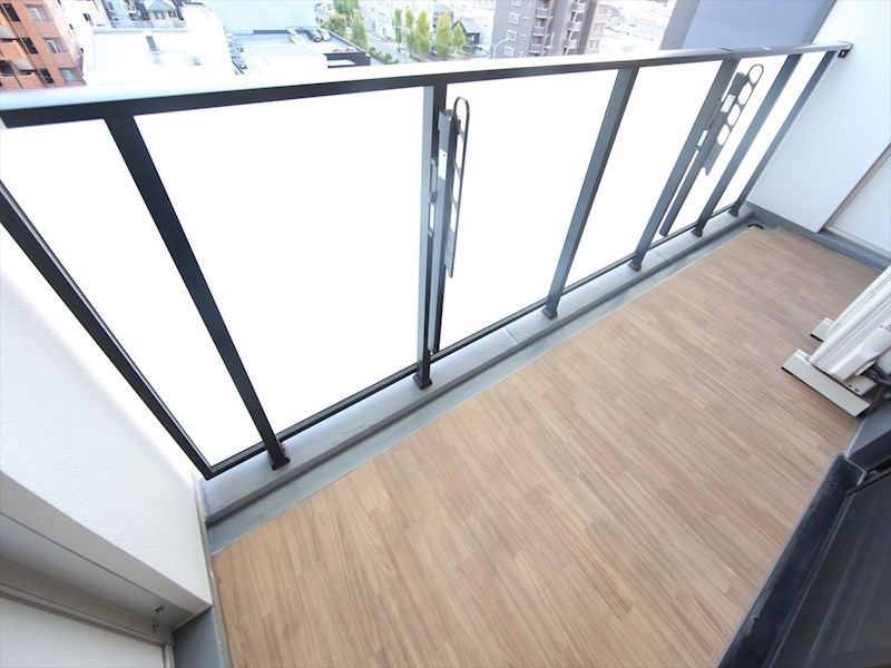 バルコニー　バルコニー