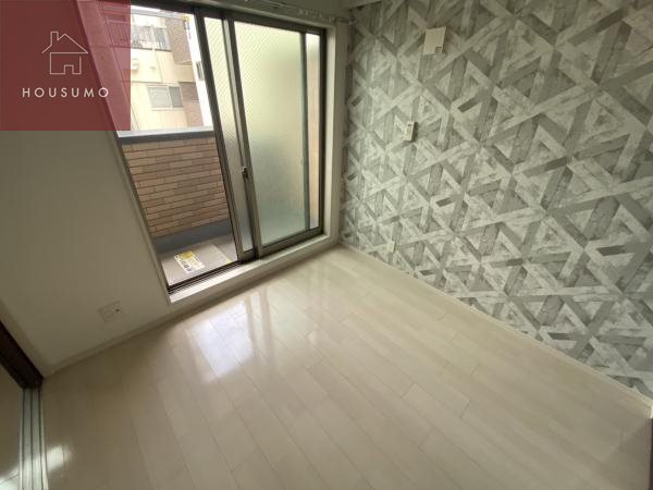 その他部屋・スペース　広くて明るい寝室