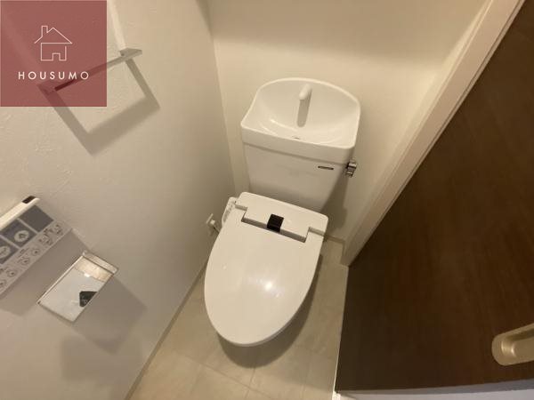 トイレ　清潔感のあるトイレです