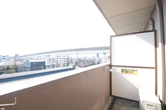 バルコニー　※別部屋の参考写真の為、原状優先です。
