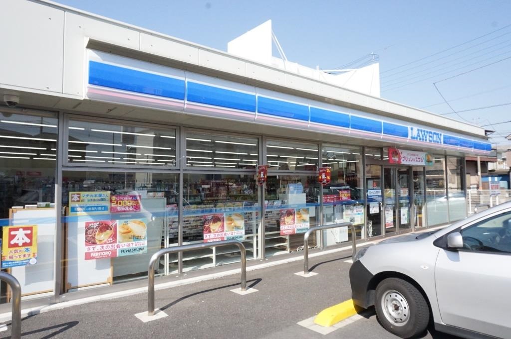コンビニ　ローソン 草加瀬崎四丁目店（コンビニ）まで418m