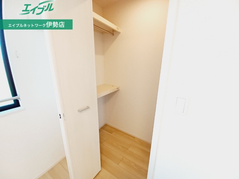 収納　同型参考写真です