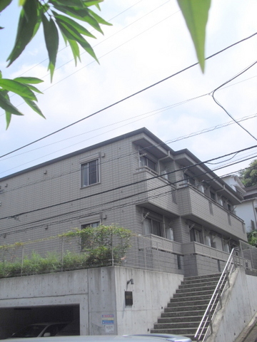 建物外観　閑静な住環境に佇む耐震耐火旭化成ヘーベルメゾン