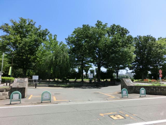 公園　芦山公園（公園）まで805m