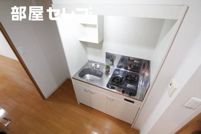 キッチン　システムキッチン。イメージ写真