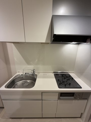 キッチン　同タイプ間取りの別部屋写真です。
