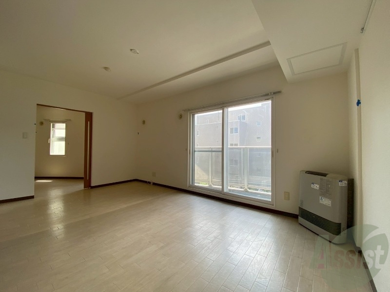 居室・リビング　広くてキレイなお部屋が広がっていて、充実した生活が送れそう。