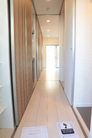 玄関　シンプルで使いやすい玄関です
