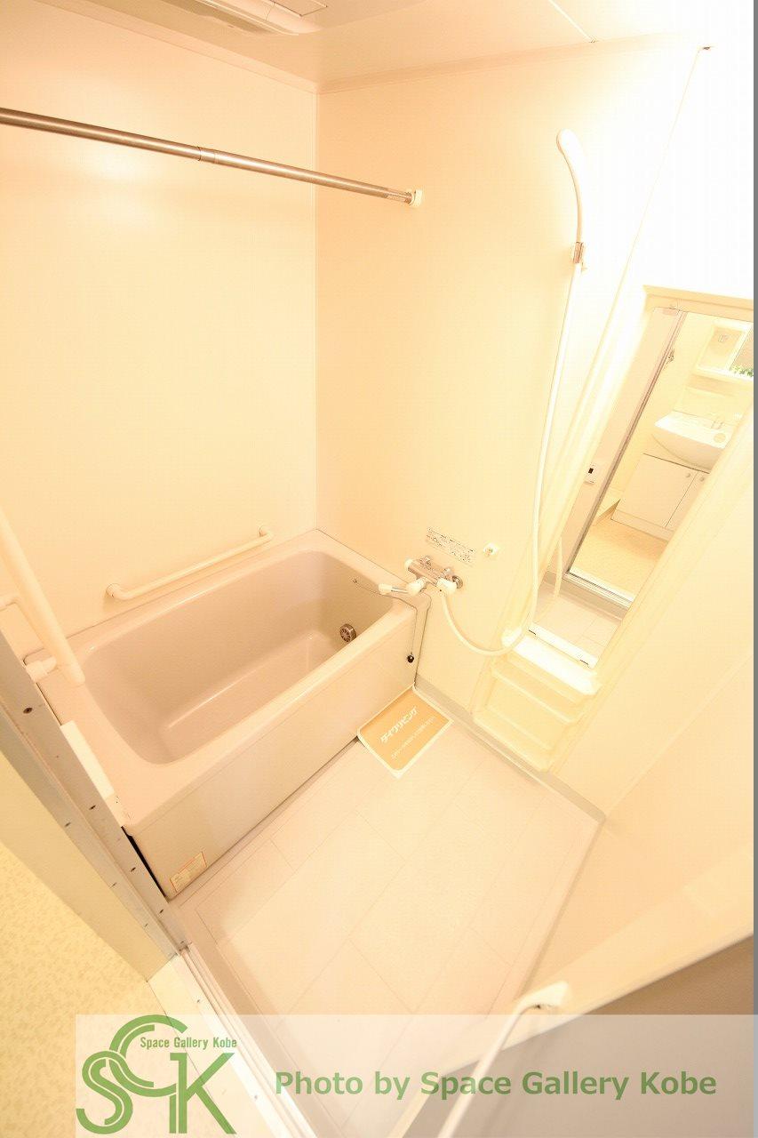 バス・シャワールーム　※お部屋により仕様が異なる可能性があります。